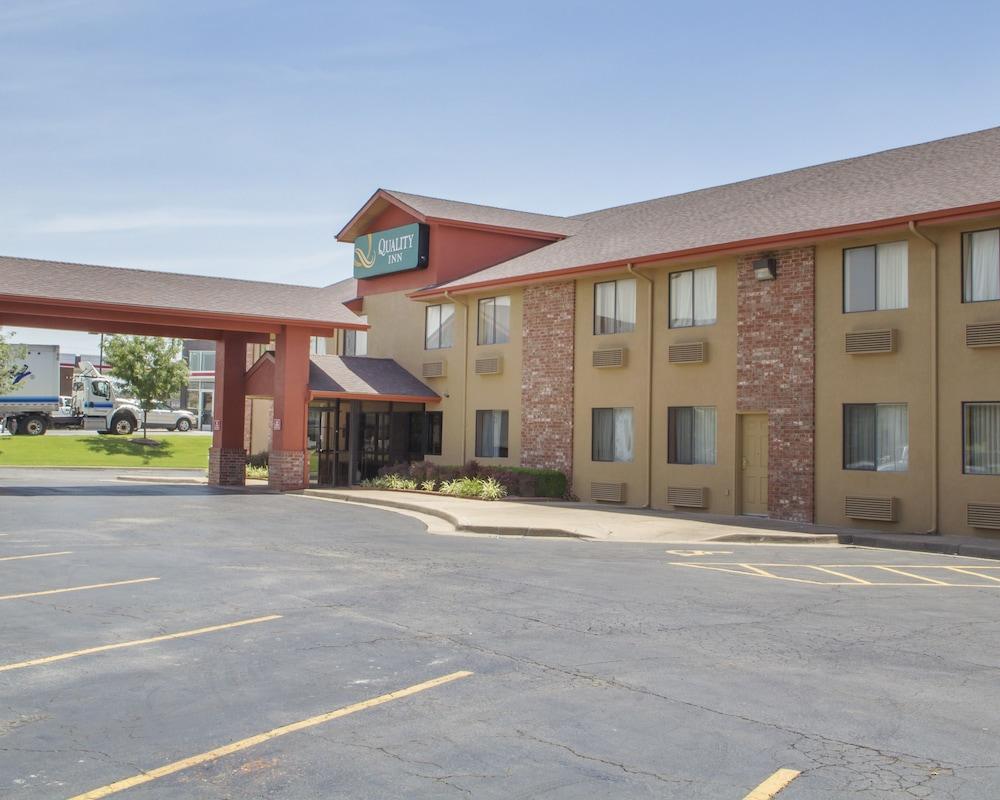 Quality Inn Broken Arrow - Tulsa Экстерьер фото