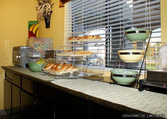 Quality Inn Broken Arrow - Tulsa Ресторан фото
